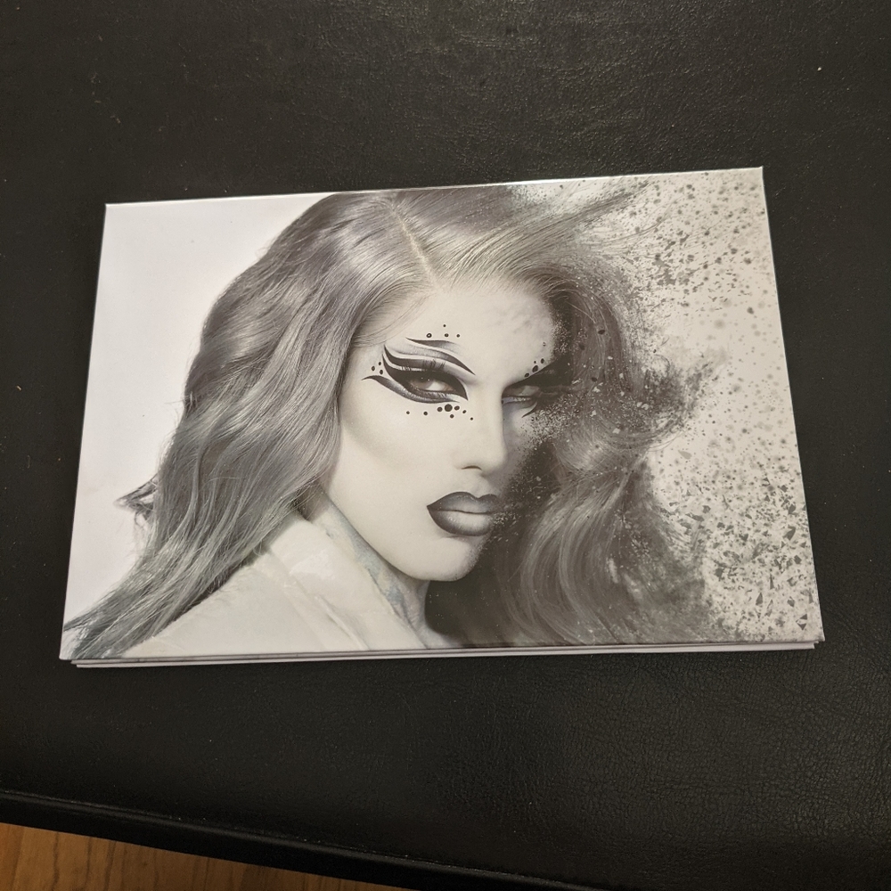 Jeffree Star Cremated pallet